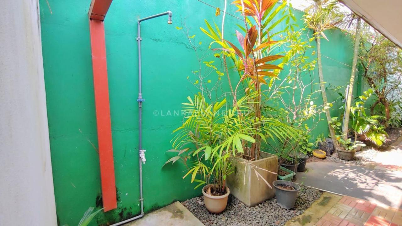 Twin Palms Hotel Mirissa Luaran gambar